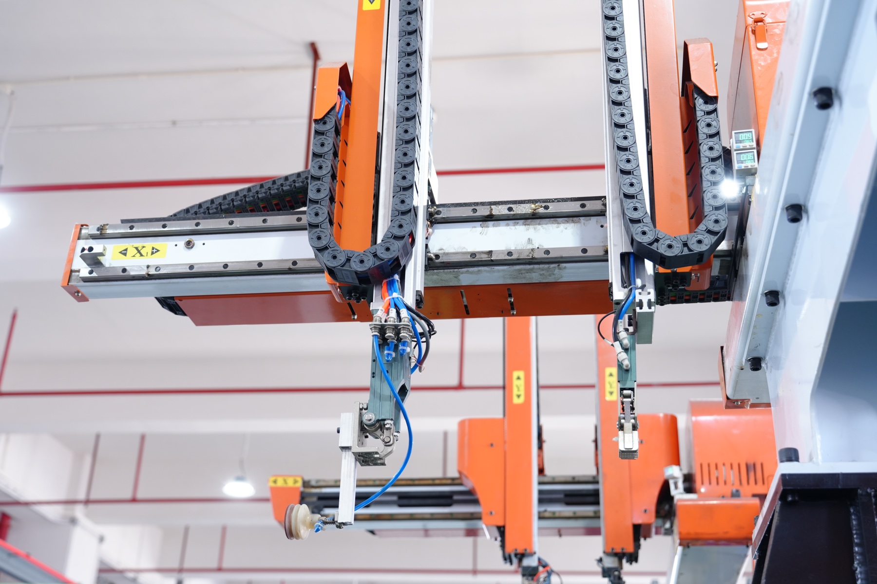 Automated production cell at DIANLETE